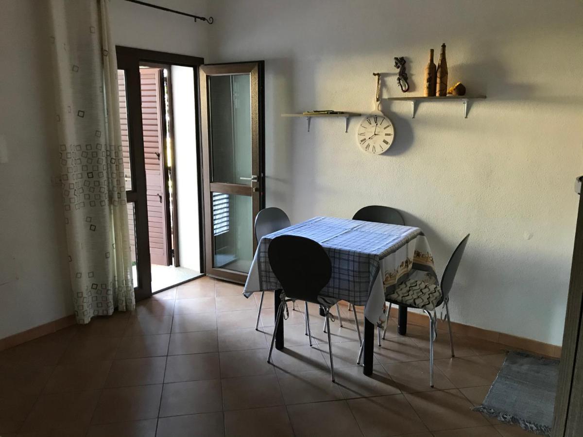 Apartament Blue House Badesi Zewnętrze zdjęcie