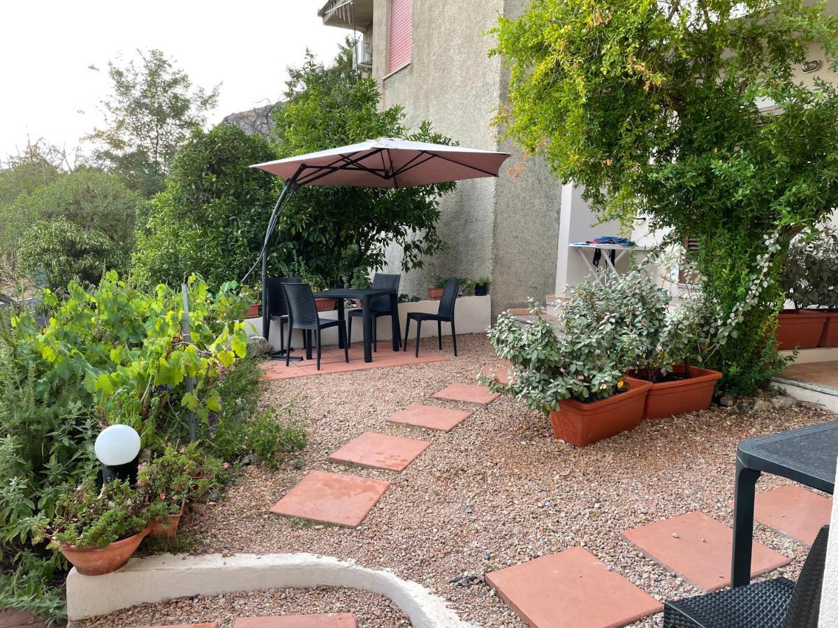 Apartament Blue House Badesi Zewnętrze zdjęcie
